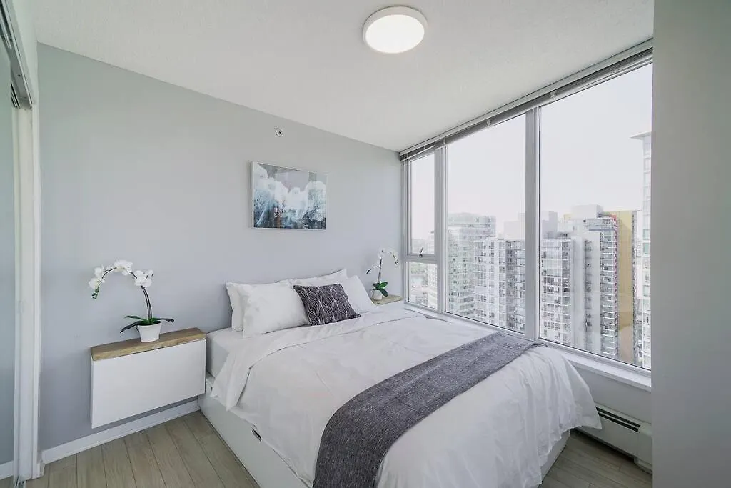 Gorgeous Water View Unit In Downtown Vancouver 0*,